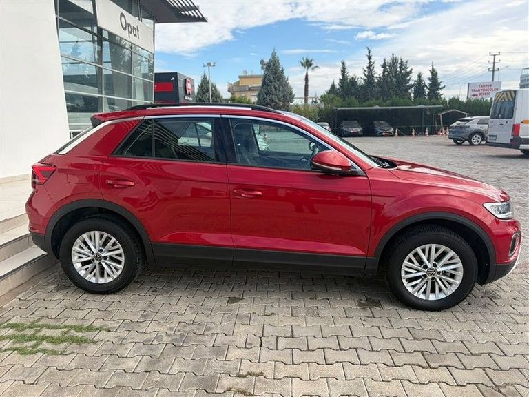 VOLKSWAGEN T-ROC