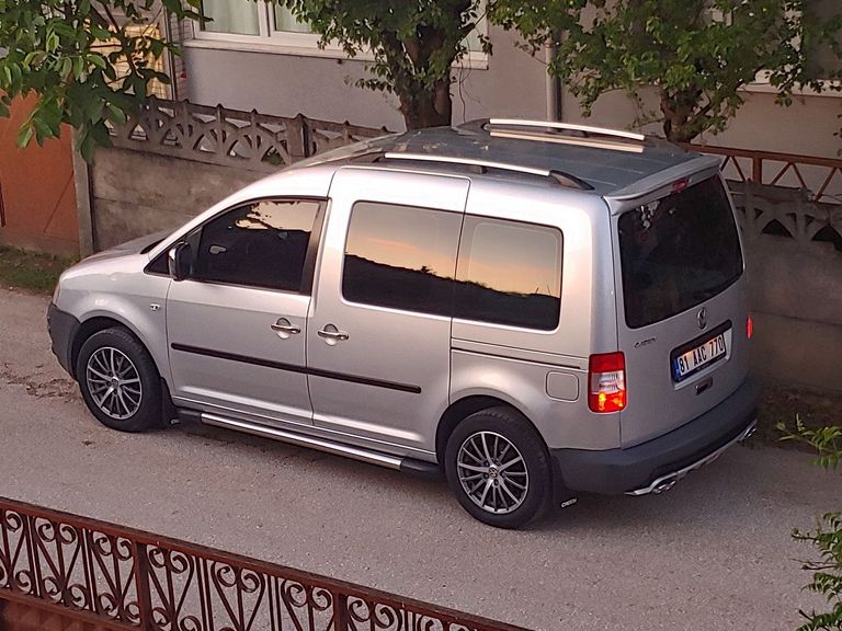 VOLKSWAGEN CADDY