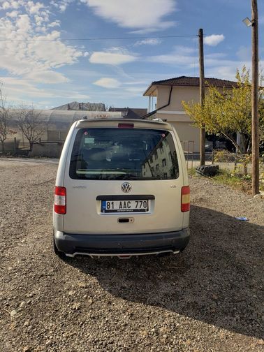 VOLKSWAGEN CADDY