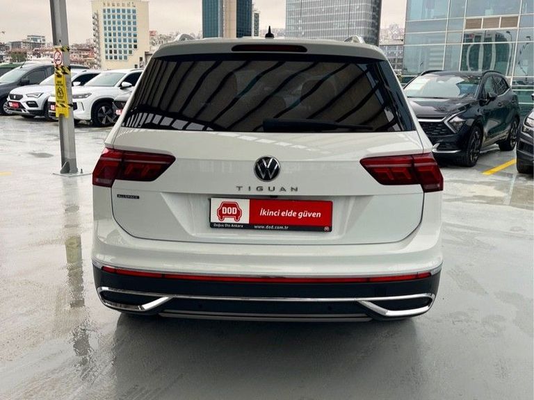VOLKSWAGEN TIGUAN ALLSPACE