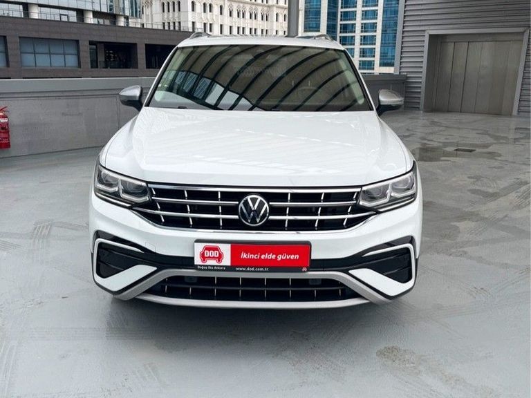 VOLKSWAGEN TIGUAN ALLSPACE