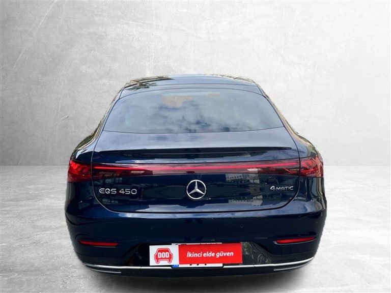 MERCEDES-BENZ EQS