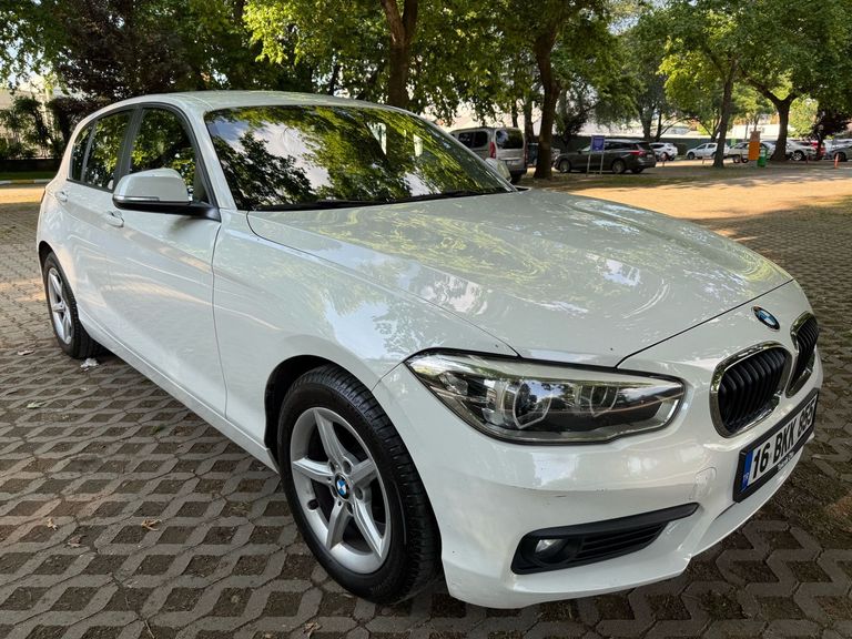 BMW 1 SERISI
