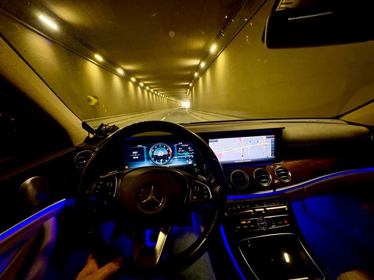 MERCEDES-BENZ E-SERISI