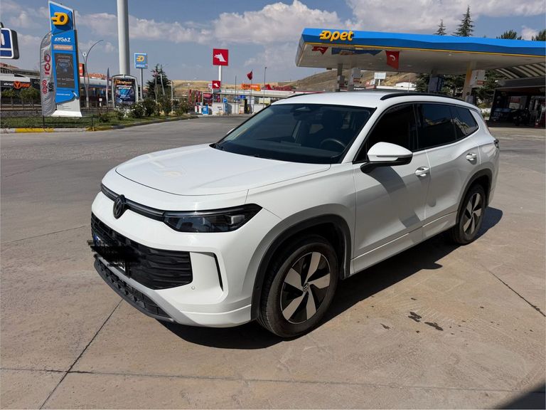 VOLKSWAGEN TAYRON
