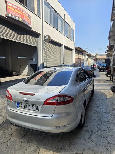 FORD MONDEO