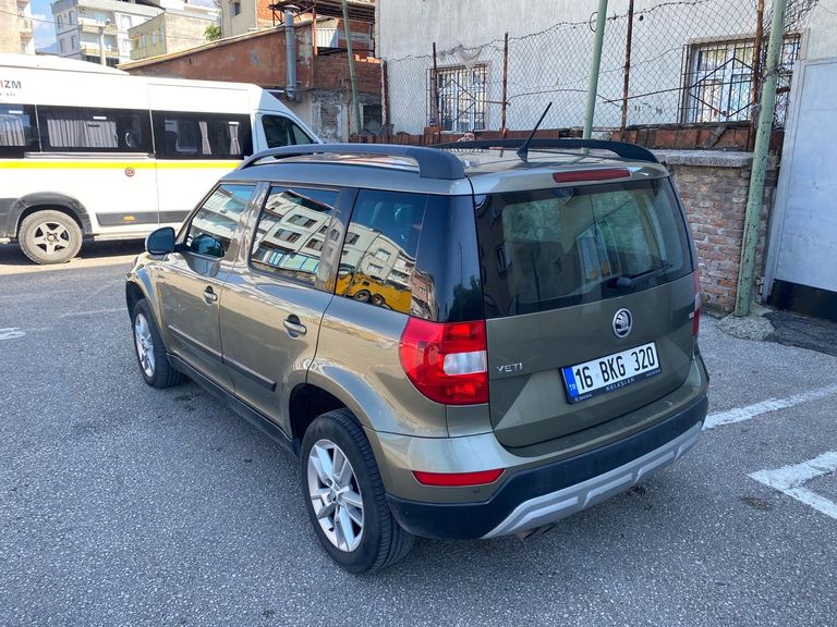 SKODA YETI