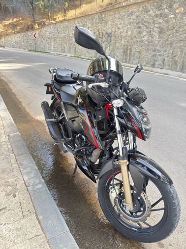 TVS Apache RTR 200
