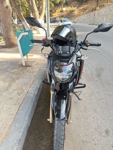 TVS Apache RTR 200