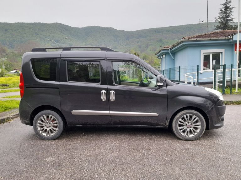 FIAT DOBLO COMBI