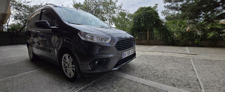 FORD TOURNEO COURIER