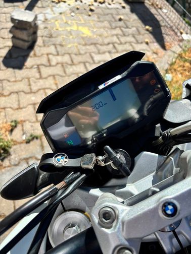 BMW G 310 R