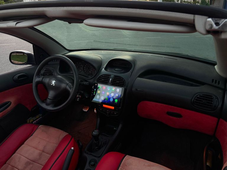 PEUGEOT 206