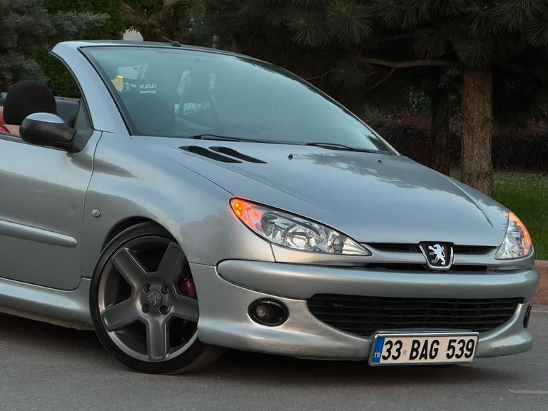 PEUGEOT 206