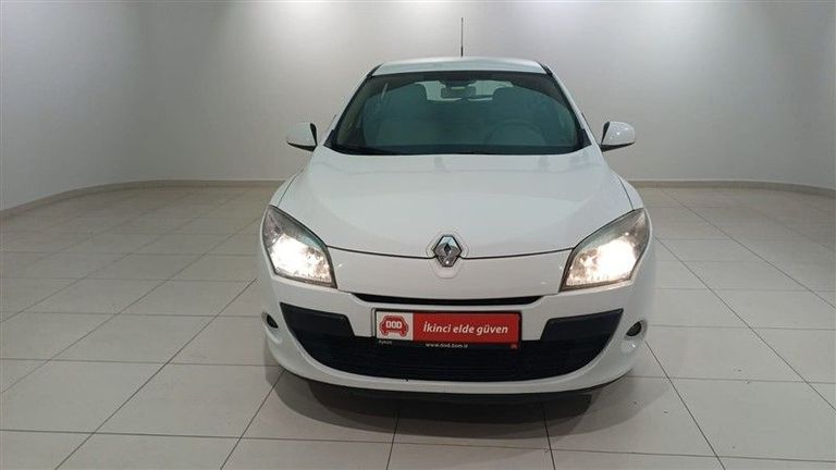 RENAULT MEGANE