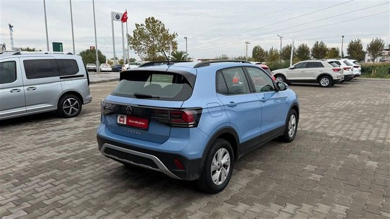 VOLKSWAGEN T-CROSS