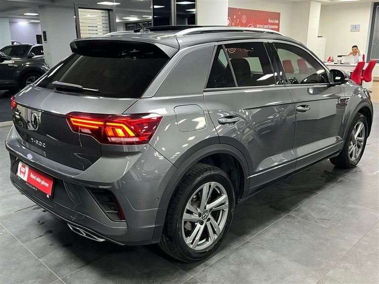 VOLKSWAGEN T-ROC