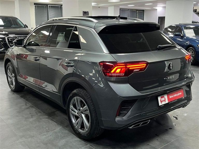 VOLKSWAGEN T-ROC