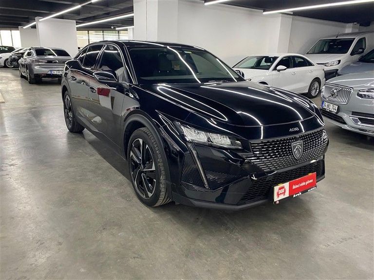 PEUGEOT 408