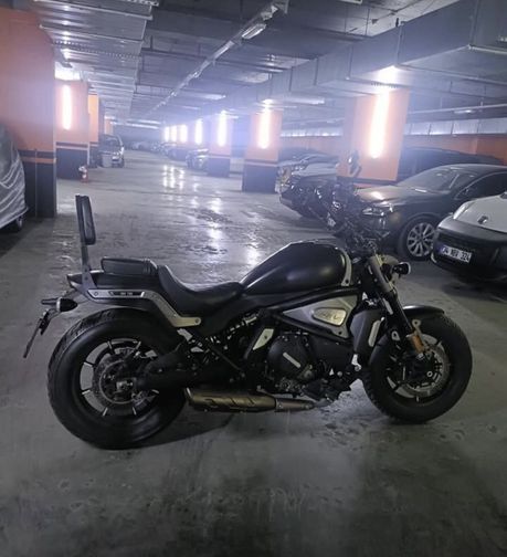 RKS SRV700