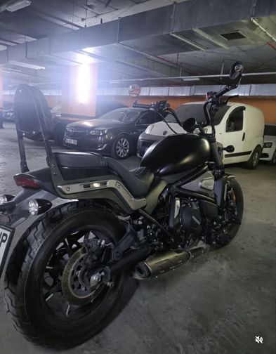 RKS SRV700