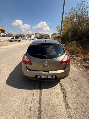 RENAULT MEGANE