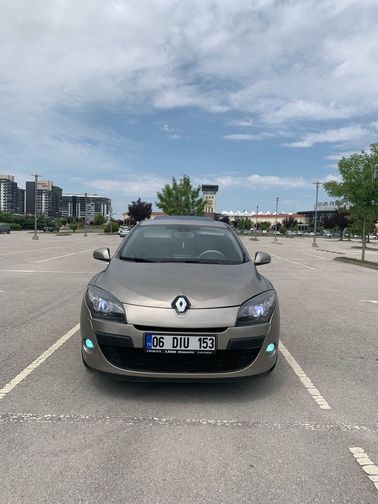 RENAULT MEGANE