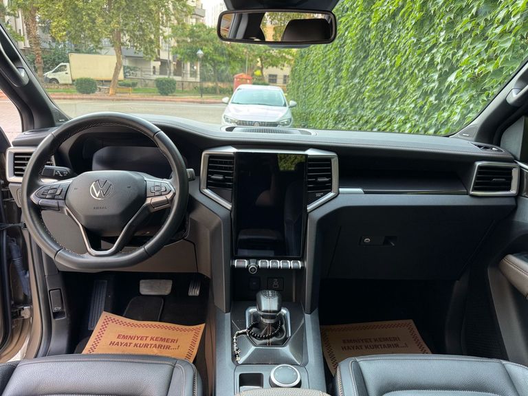 VOLKSWAGEN AMAROK