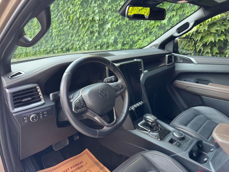 VOLKSWAGEN AMAROK