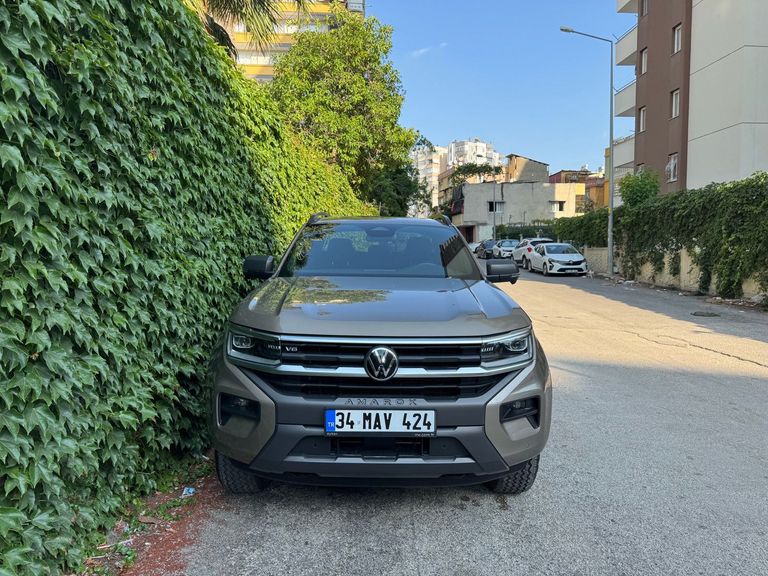 VOLKSWAGEN AMAROK