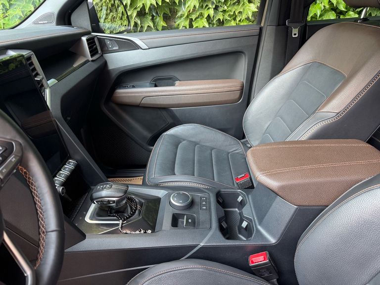 VOLKSWAGEN AMAROK