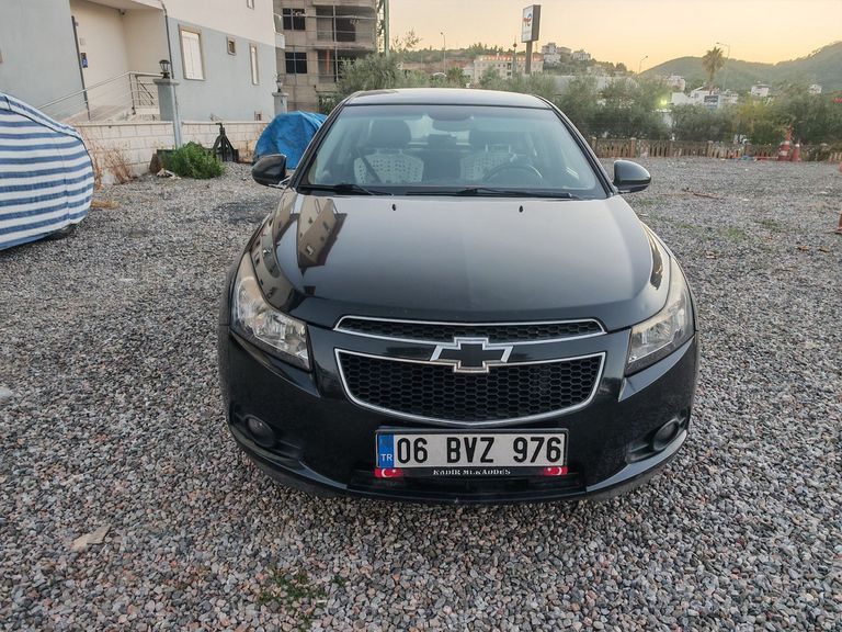 CHEVROLET CRUZE