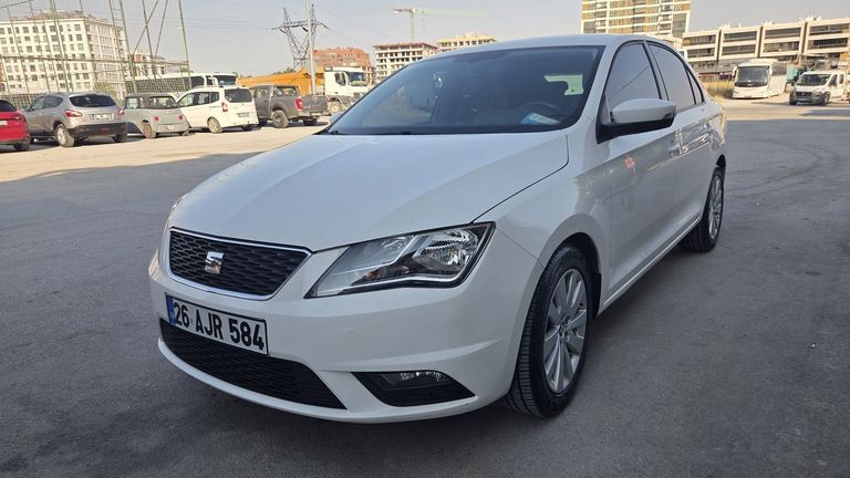 SEAT TOLEDO