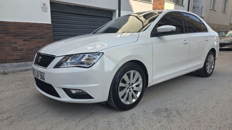 SEAT TOLEDO
