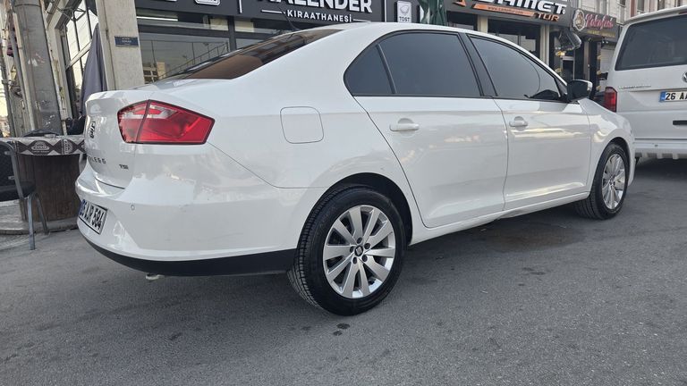 SEAT TOLEDO