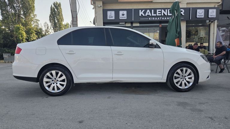 SEAT TOLEDO