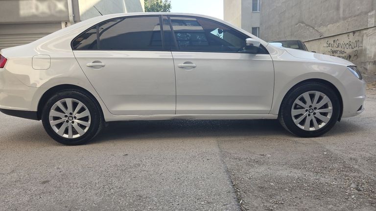 SEAT TOLEDO