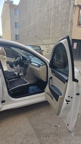SEAT TOLEDO