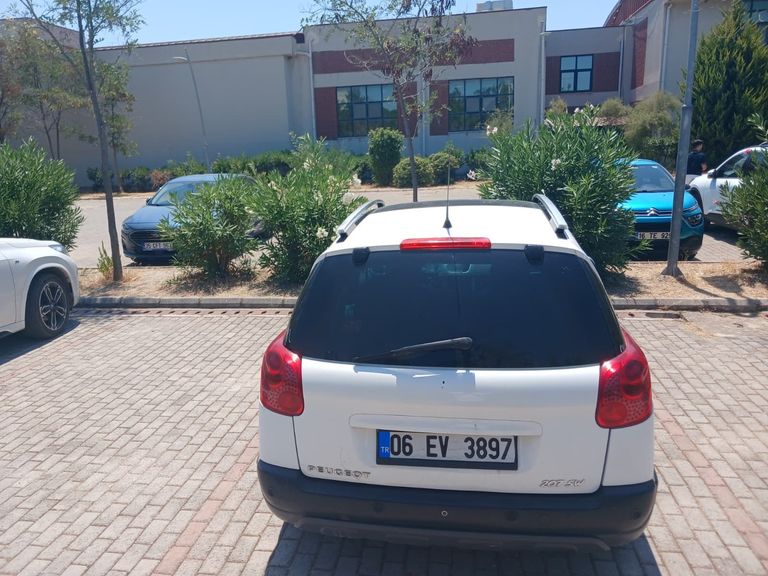 PEUGEOT 207 SW