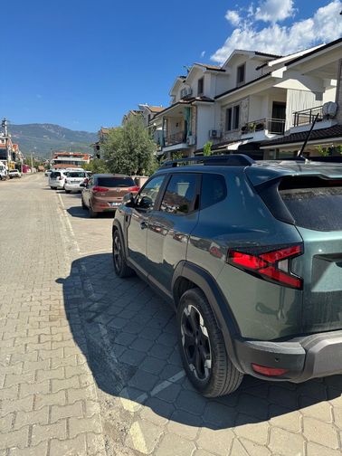 RENAULT DUSTER