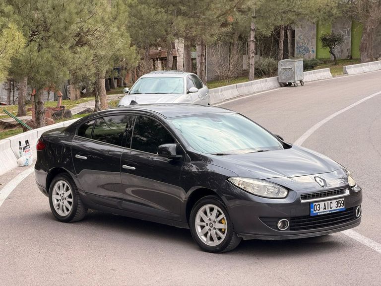 RENAULT FLUENCE