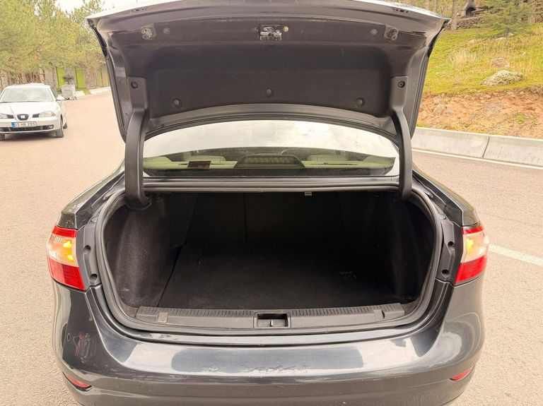 RENAULT FLUENCE