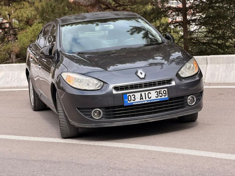 RENAULT FLUENCE