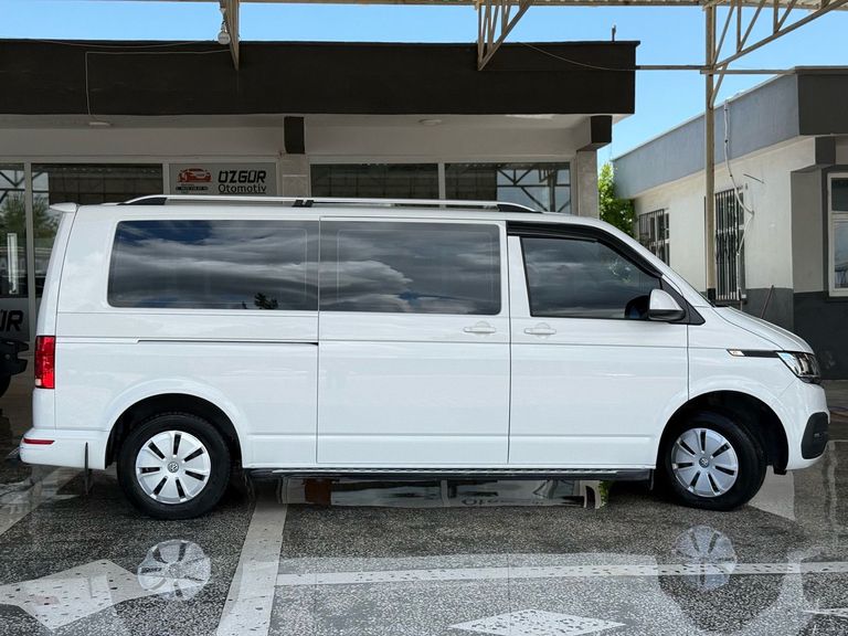 VOLKSWAGEN TRANSPORTER