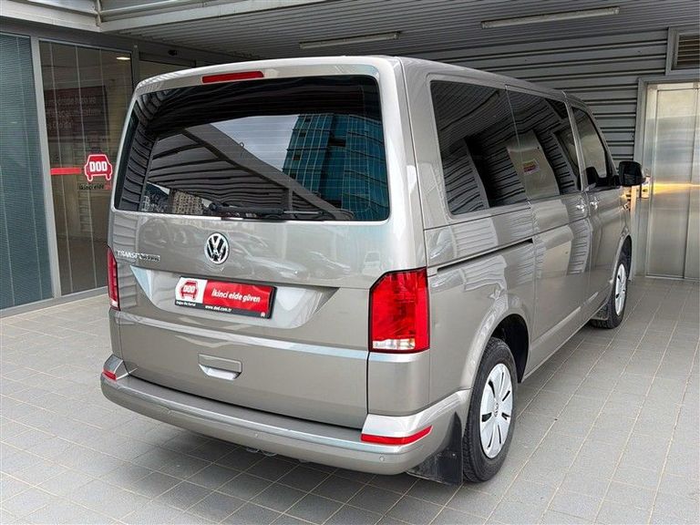 VOLKSWAGEN TRANSPORTER