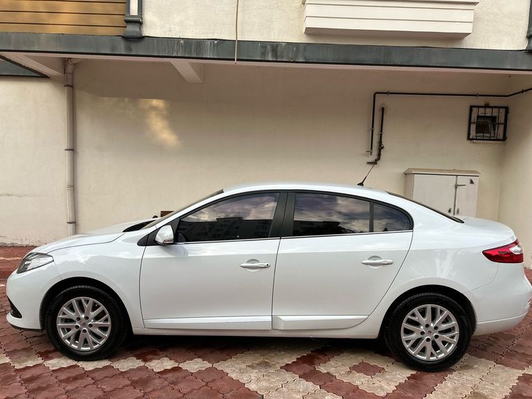 RENAULT FLUENCE