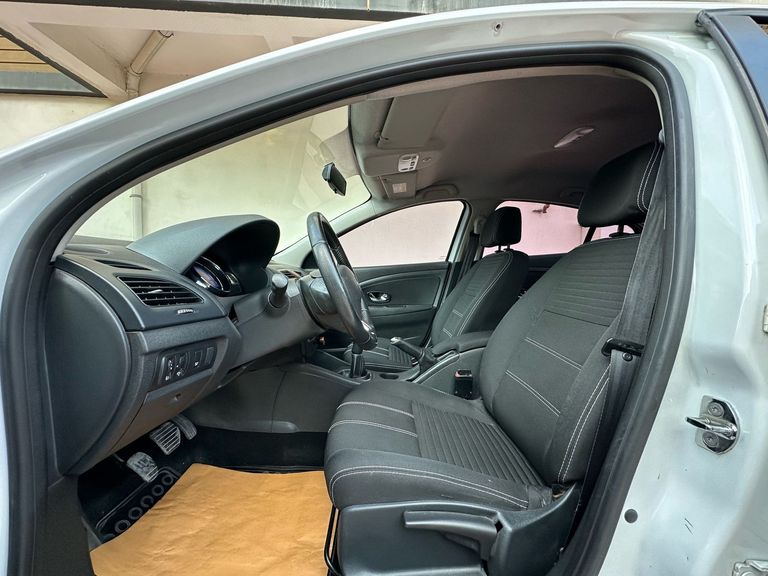 RENAULT FLUENCE