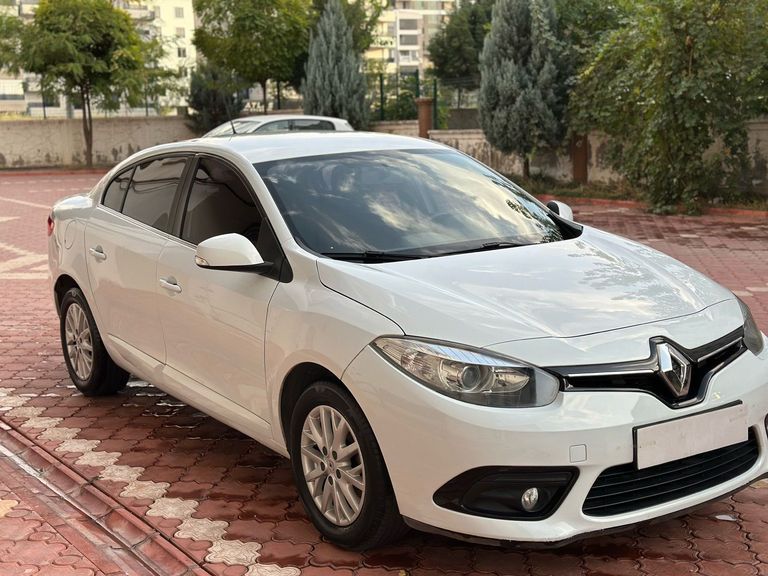 RENAULT FLUENCE