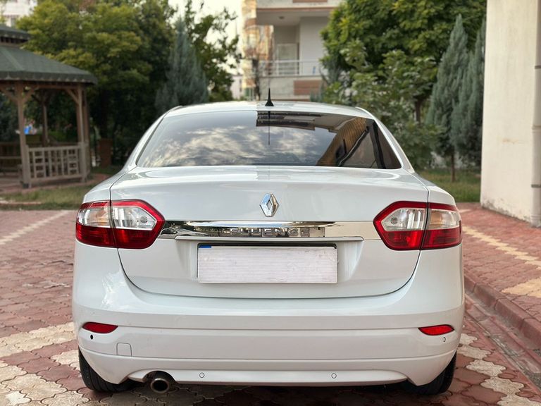RENAULT FLUENCE