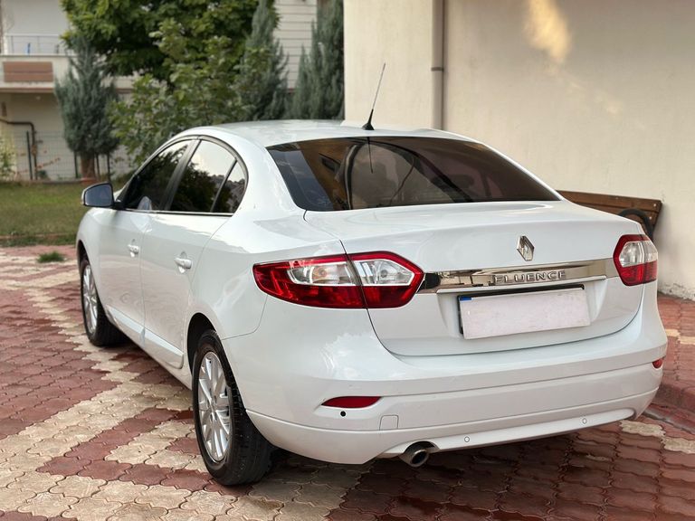 RENAULT FLUENCE